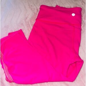 Lululemon short pink legging in good condition